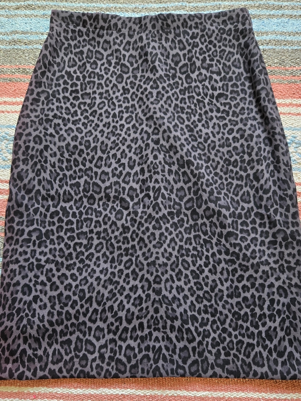 Full Tilt Gray and Black Leopard Pencil Skirt